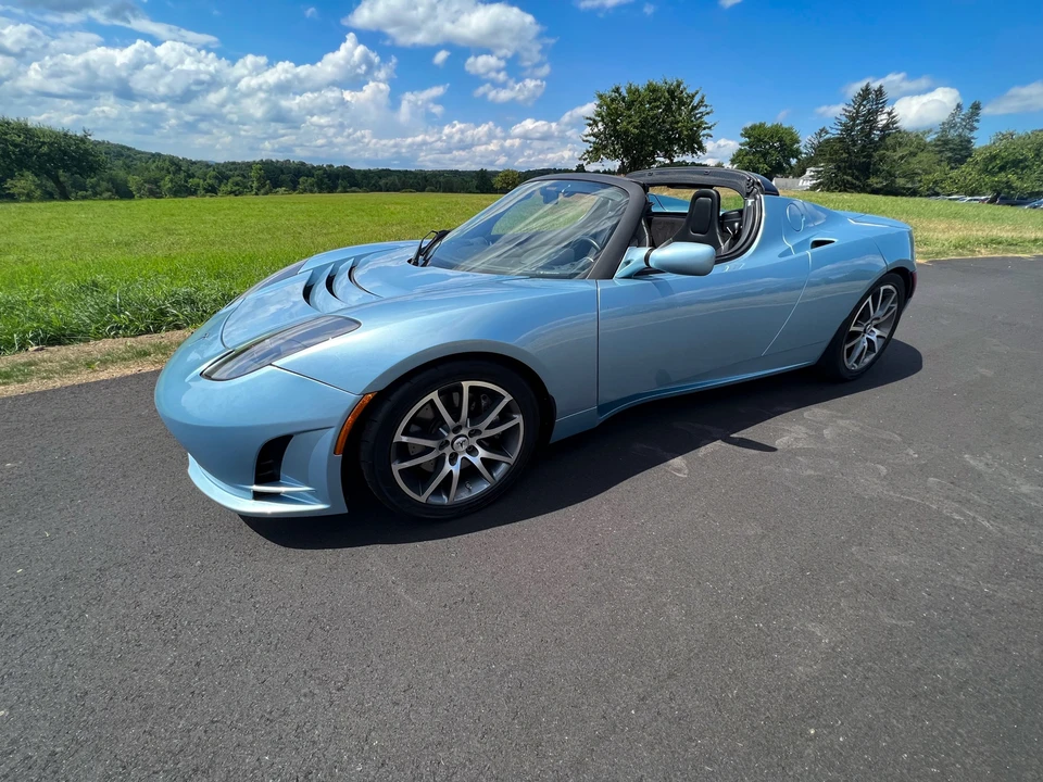 2010 Tesla Roadster - Image 3 of 31