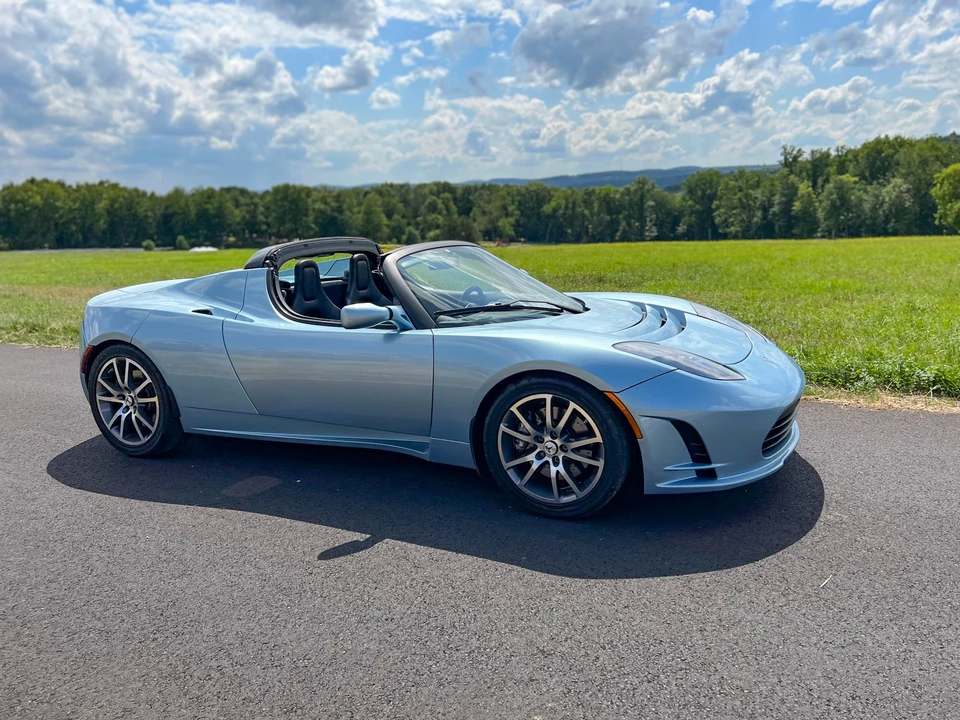 2010 Tesla Roadster - Image 31 of 31