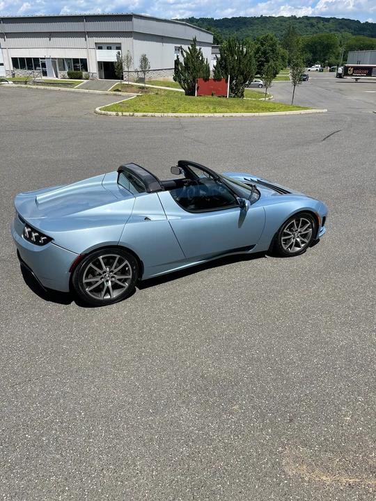 2010 Tesla Roadster - Image 25 of 31