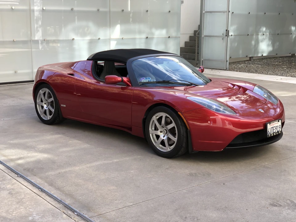 2010 Tesla Roadster - Image 3 of 31