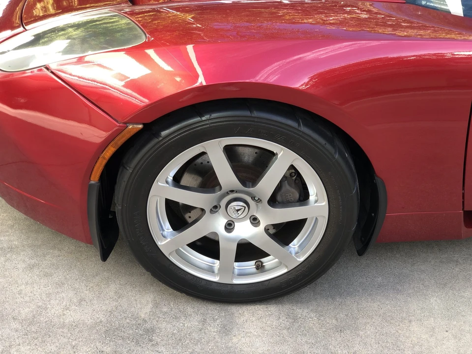 2010 Tesla Roadster - Image 19 of 31