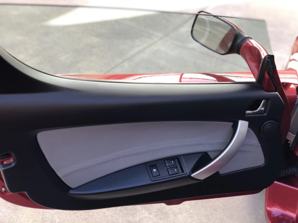 2010 Tesla Roadster - Image 24 of 31