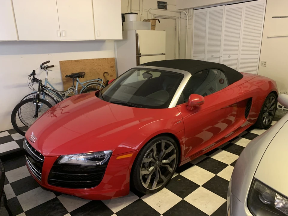 2011 Audi 42 R8 - Image 19 of 31
