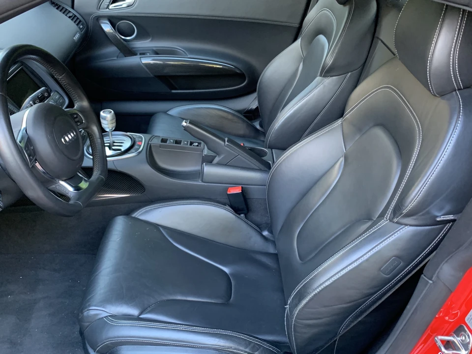 2011 Audi 42 R8 - Image 30 of 31