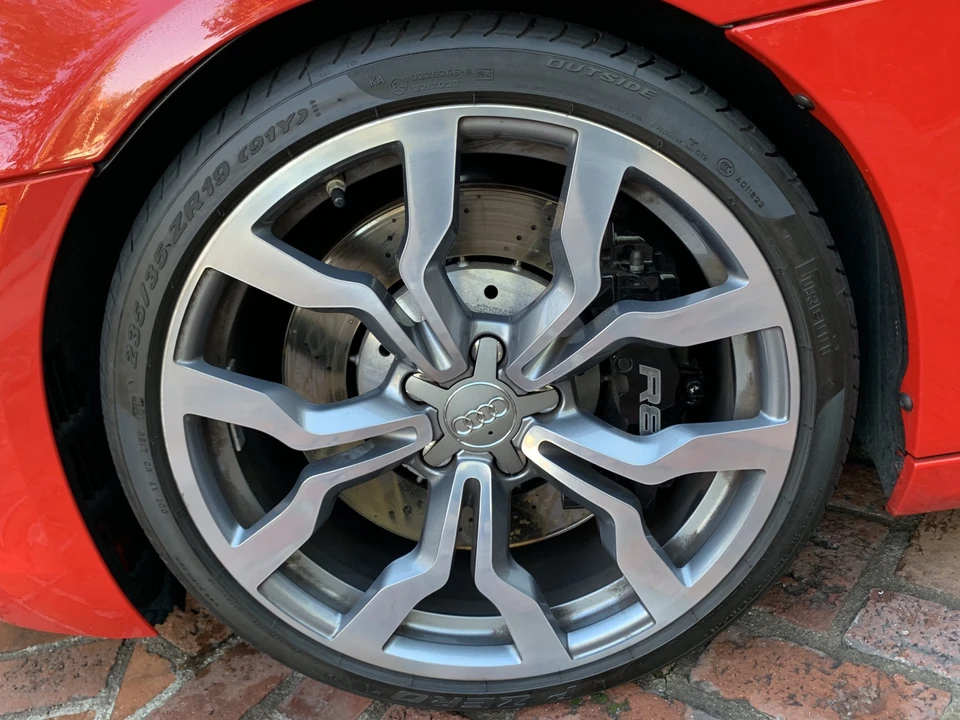 2011 Audi 42 R8 - Image 29 of 31