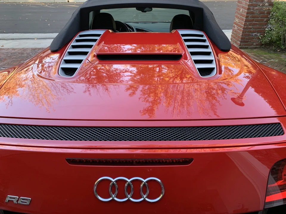 2011 Audi 42 R8 - Image 10 of 31