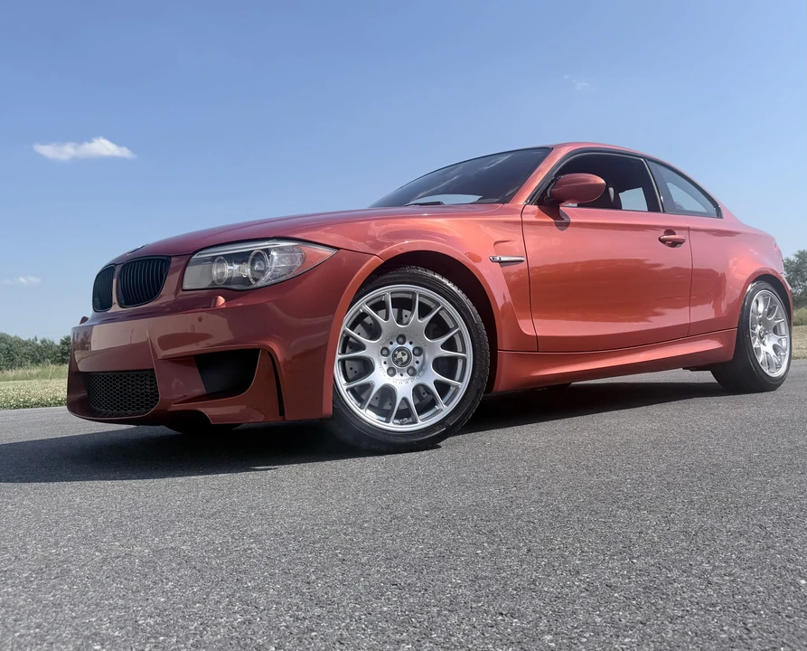 2011 BMW 1M - Image 16 of 31