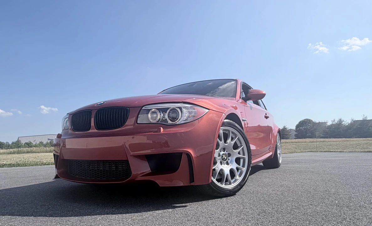 2011 BMW 1M - Image 24 of 31