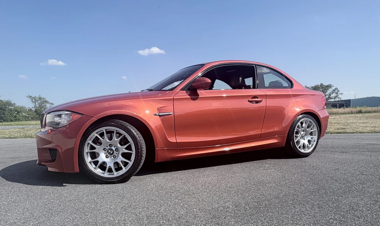 2011 BMW 1M - Image 13 of 31