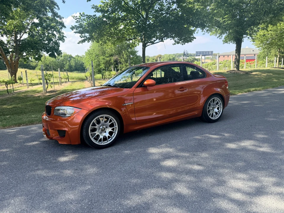 2011 BMW 1M - Image 2 of 31