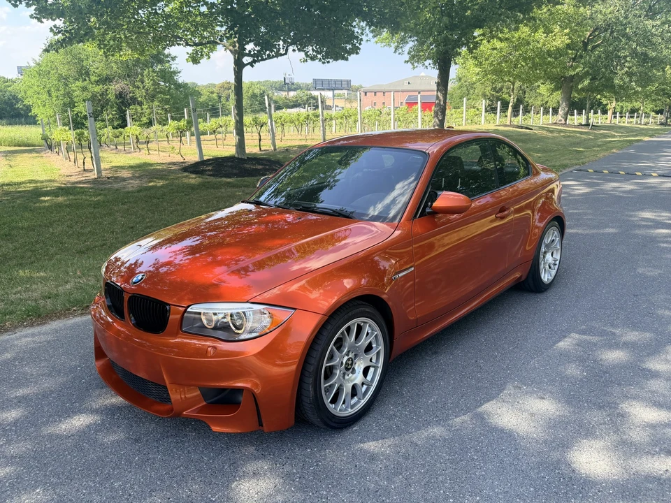 2011 BMW 1M - Image 10 of 31