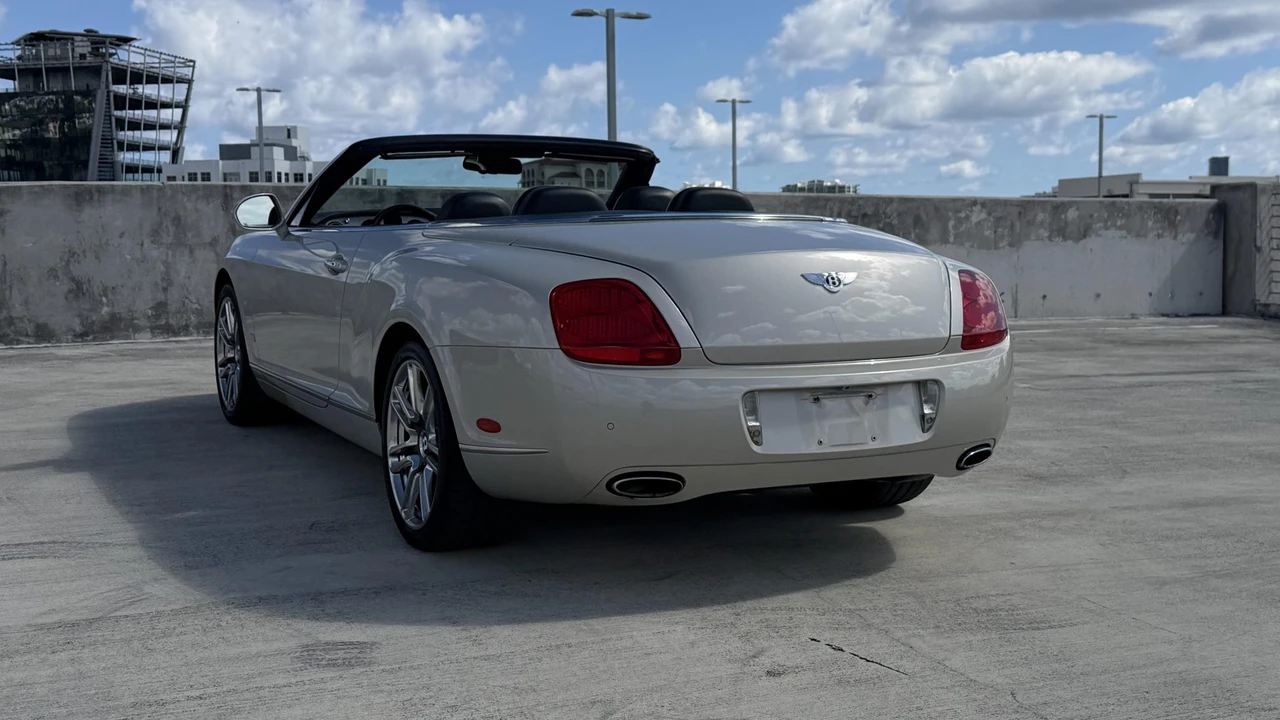 2011 Bentley Continental GTC - Image 22 of 31
