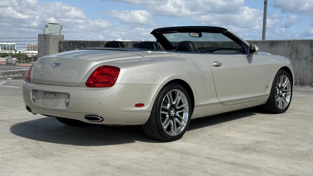 2011 Bentley Continental GTC - Image 28 of 31