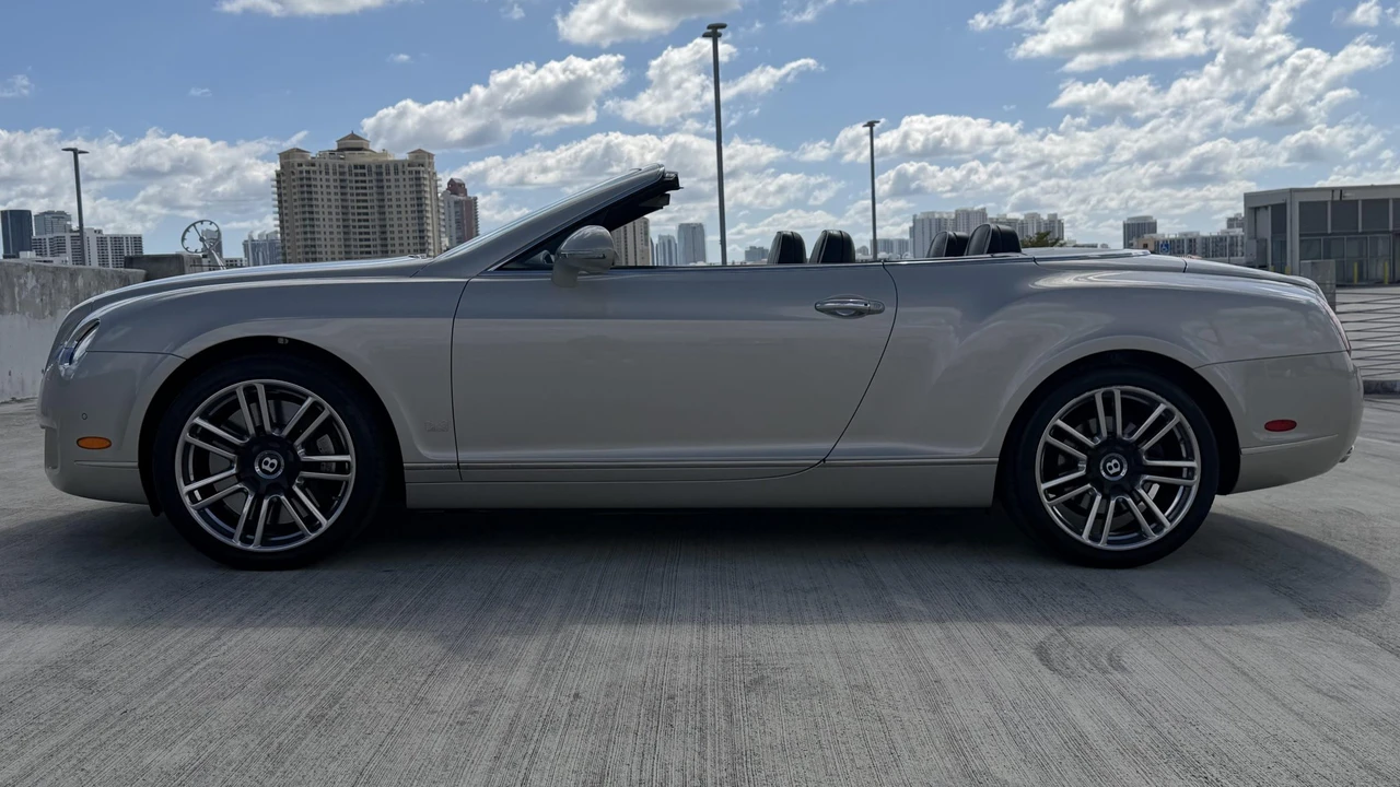 2011 Bentley Continental GTC - Image 18 of 31