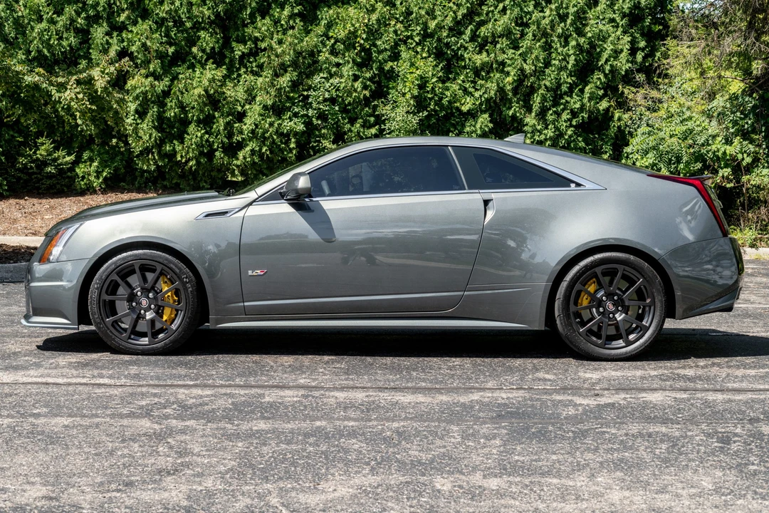 2011 Cadillac CTS-V 2nd Gen - Image 2 of 31