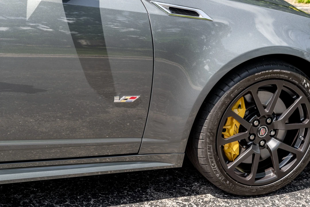 2011 Cadillac CTS-V 2nd Gen - Image 12 of 31