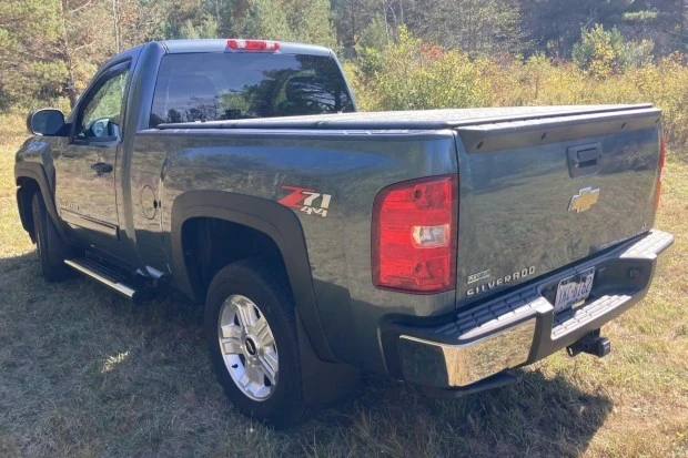 2011 Chevrolet Silverado 2nd Gen - Image 2 of 8