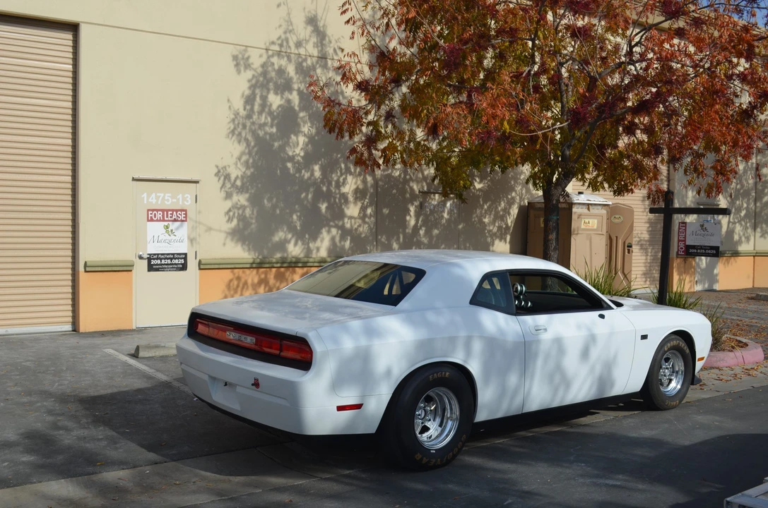 2011 Dodge Challenger 3rd Gen - Image 13 of 31