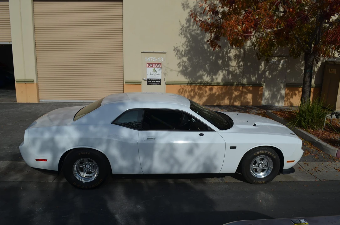 2011 Dodge Challenger 3rd Gen - Image 14 of 31