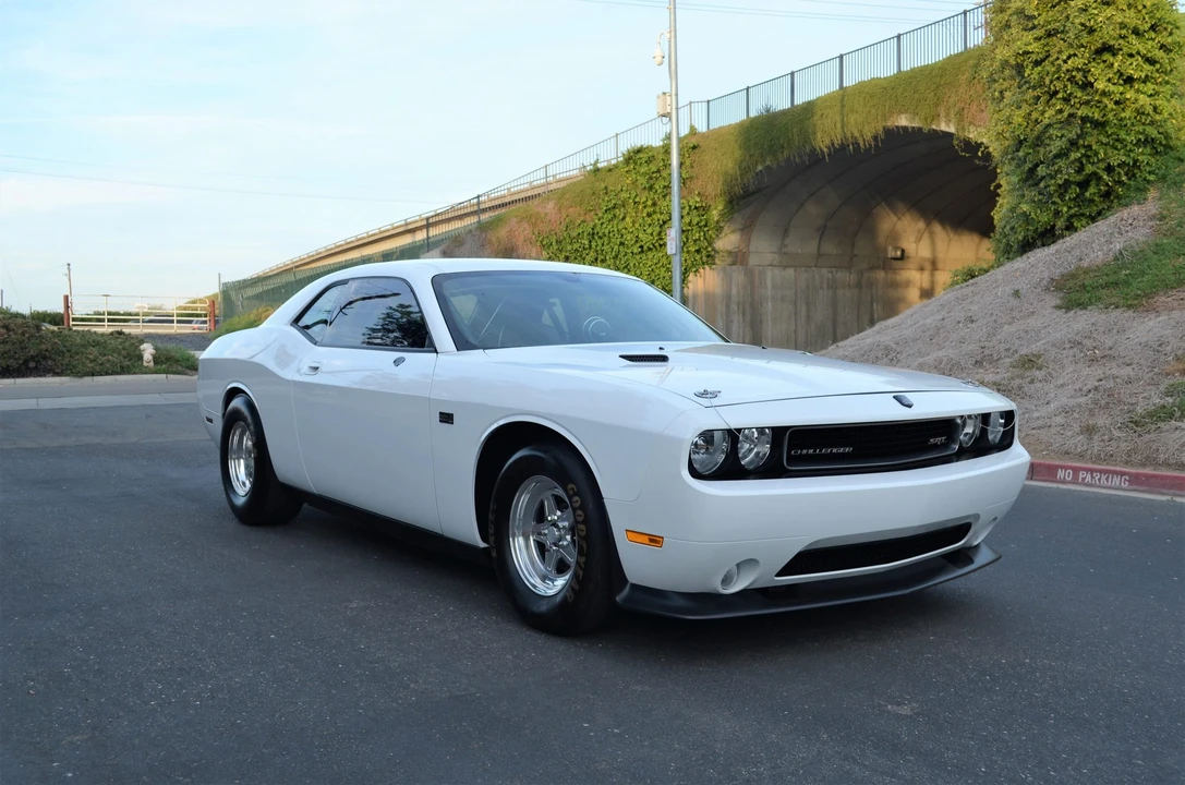 2011 Dodge Challenger 3rd Gen - Image 15 of 31