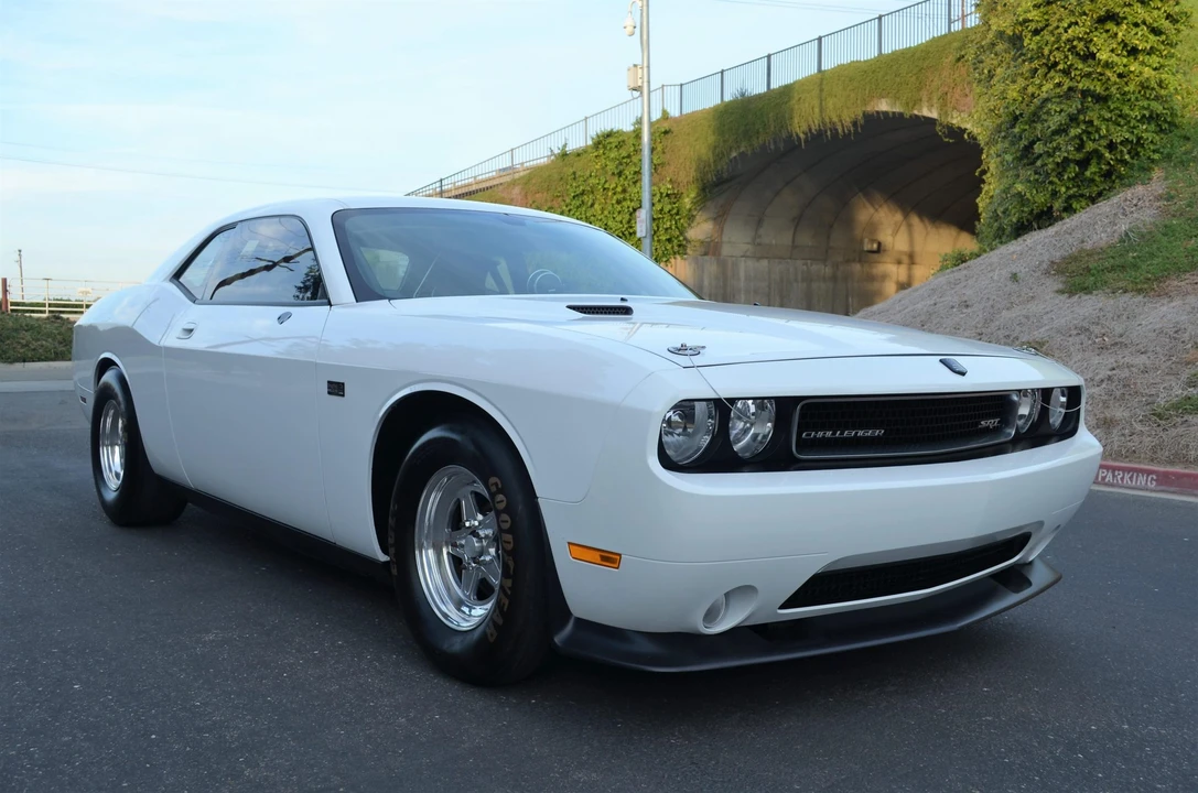 2011 Dodge Challenger 3rd Gen - Image 17 of 31