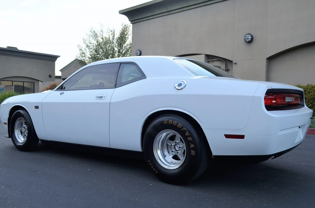 2011 Dodge Challenger 3rd Gen - Image 7 of 31