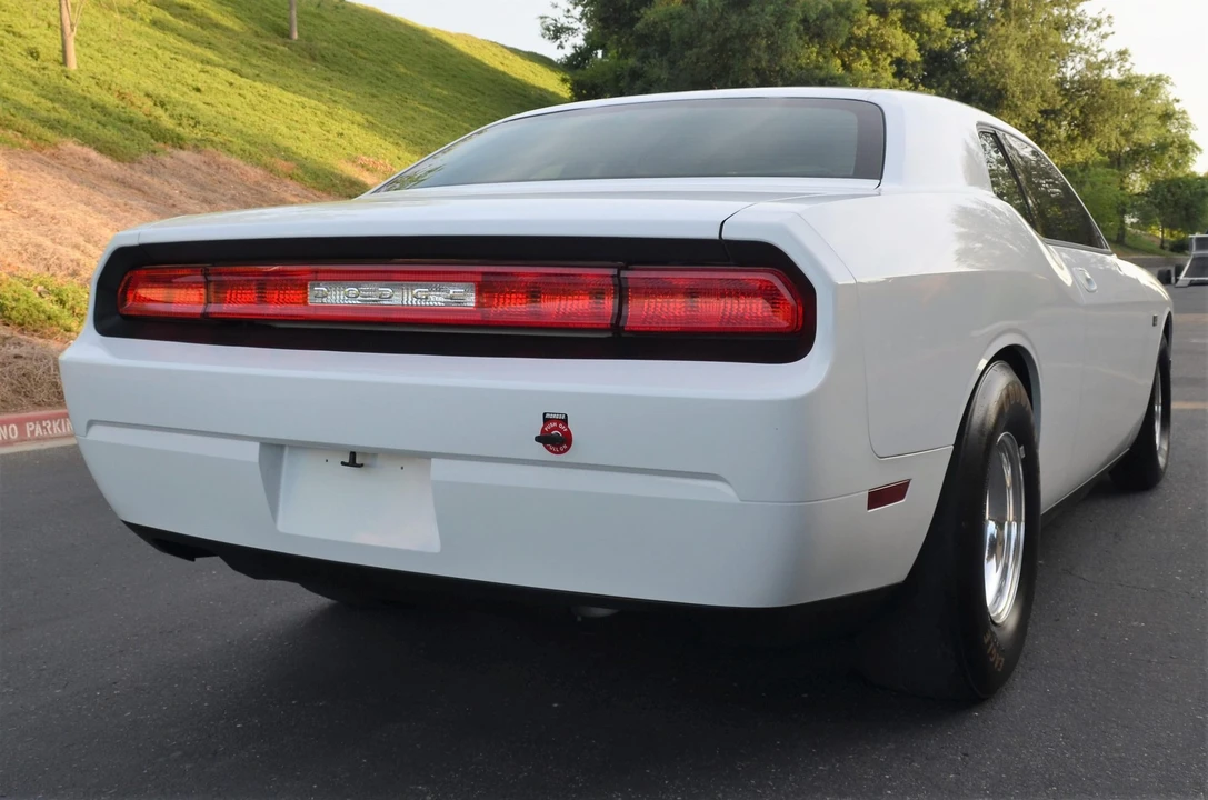 2011 Dodge Challenger 3rd Gen - Image 11 of 31