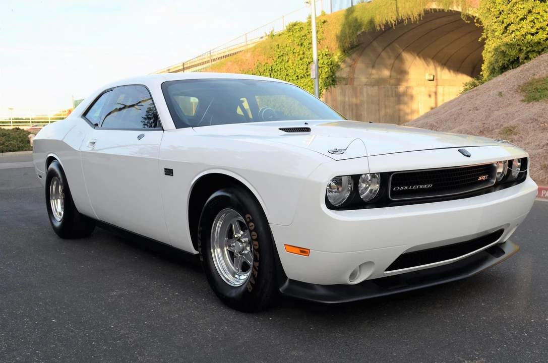 2011 Dodge Challenger 3rd Gen - Image 19 of 31