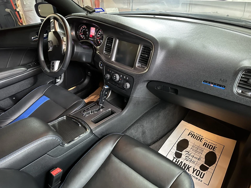2011 Dodge Charger 7th Gen - Image 20 of 31