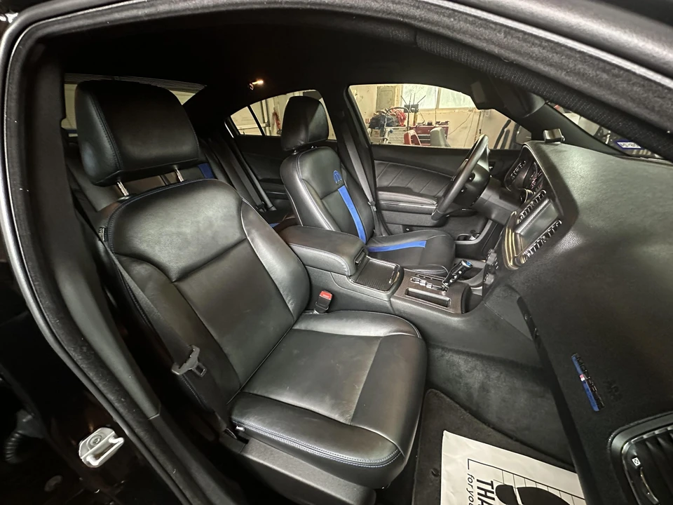 2011 Dodge Charger 7th Gen - Image 19 of 31