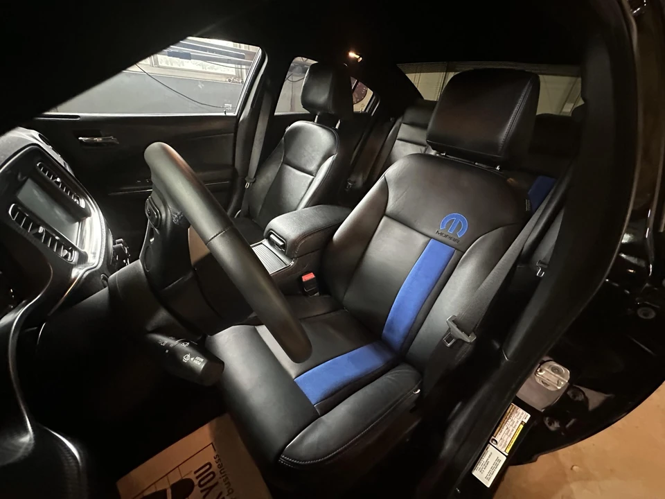 2011 Dodge Charger 7th Gen - Image 14 of 31