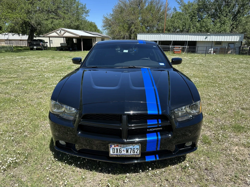 2011 Dodge Charger 7th Gen - Image 3 of 31