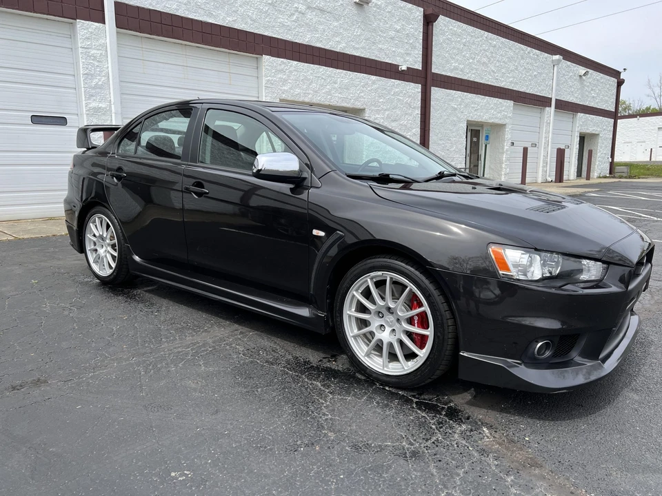 2011 Mitsubishi Lancer Evolution X 9th Gen - Image 12 of 31