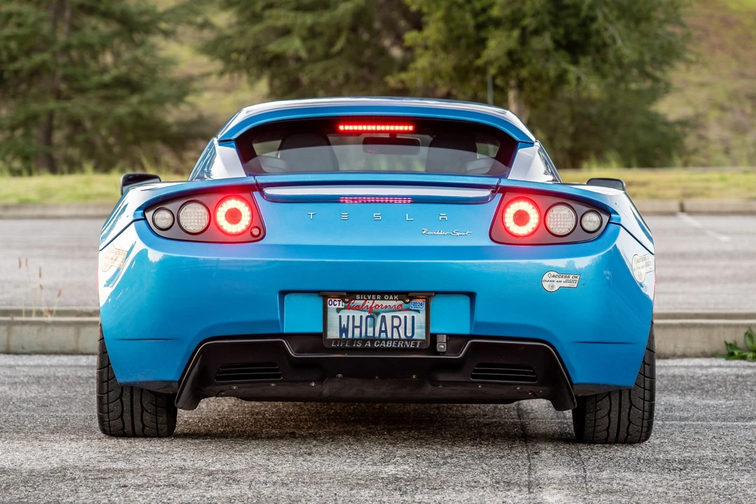 2011 Tesla Roadster - Image 15 of 31