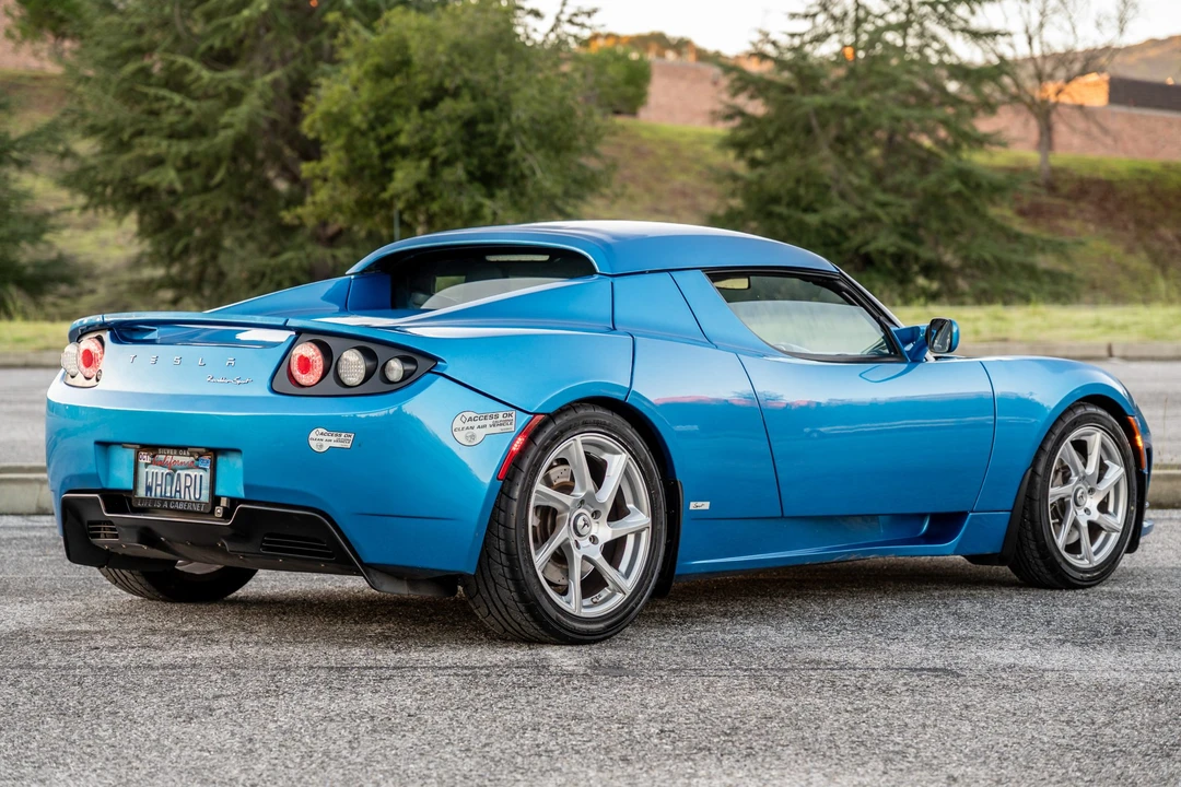 2011 Tesla Roadster - Image 13 of 31