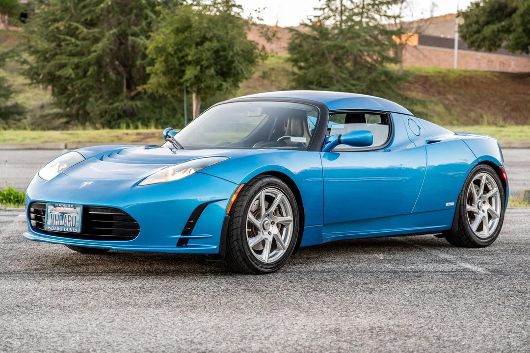 2011 Tesla Roadster - Image 10 of 31