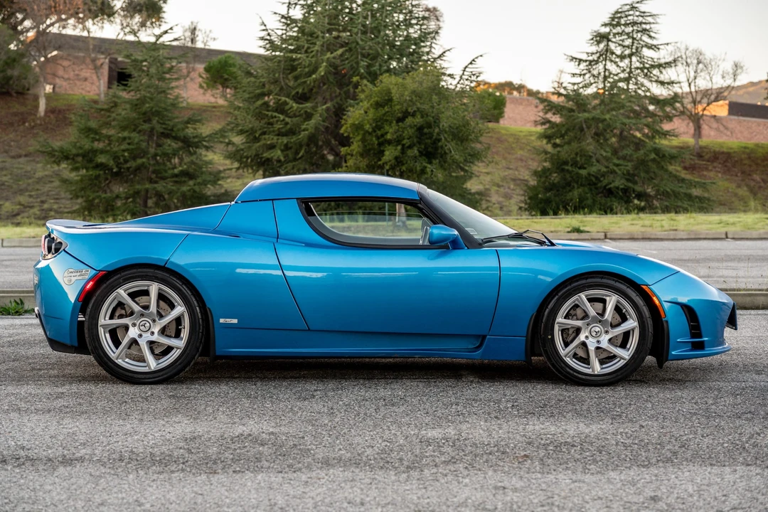 2011 Tesla Roadster - Image 12 of 31