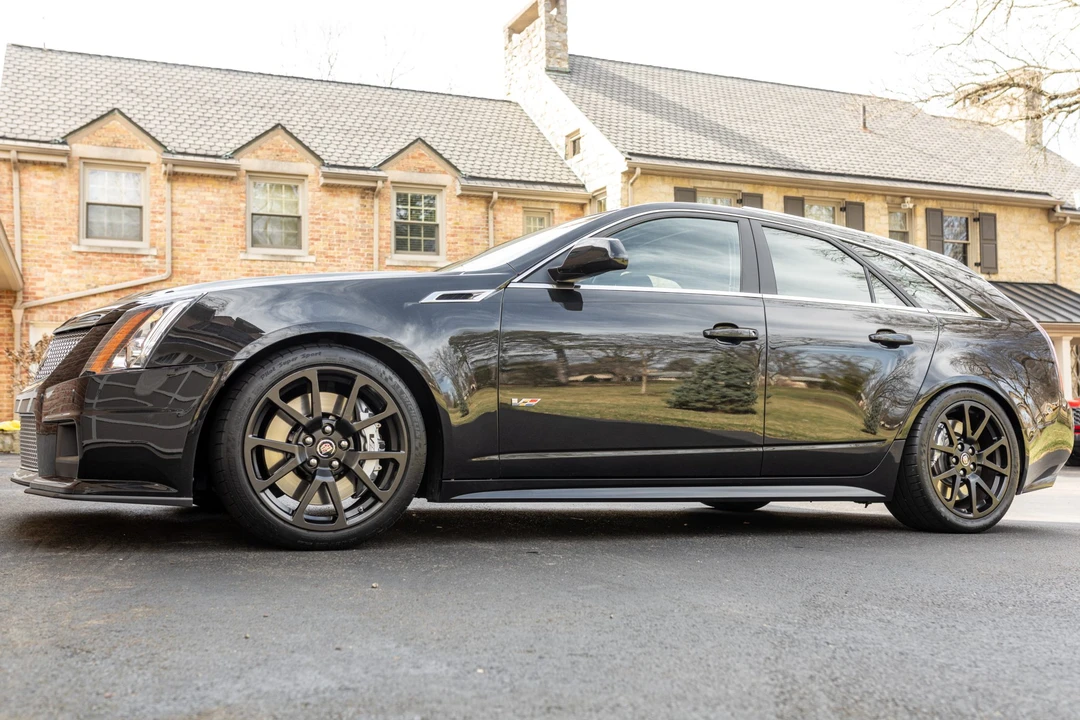 2012 Cadillac CTS-V 2nd Gen - Image 25 of 31