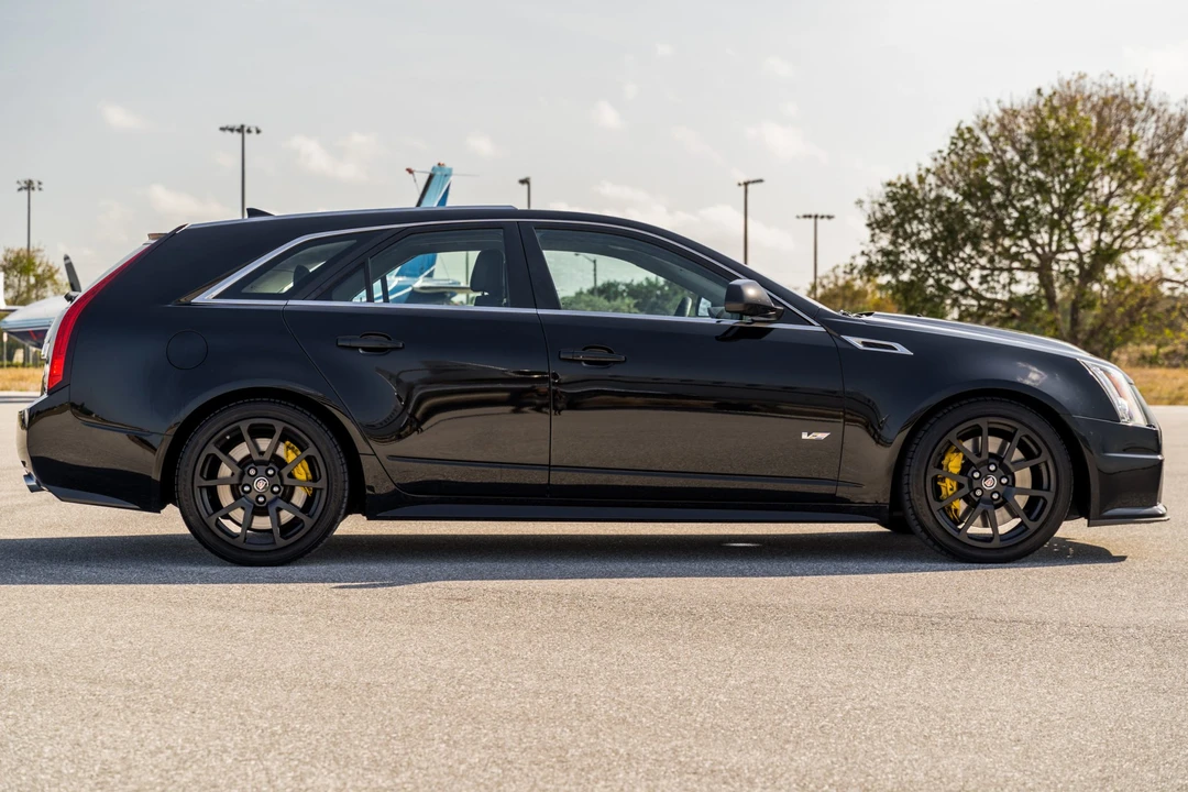 2012 Cadillac CTS-V 2nd Gen - Image 8 of 31
