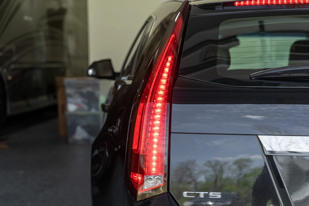 2012 Cadillac CTS-V 2nd Gen - Image 24 of 31