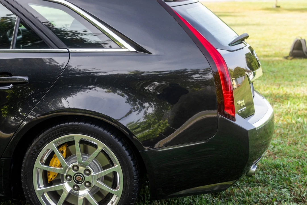 2012 Cadillac CTS-V 2nd Gen - Image 26 of 31