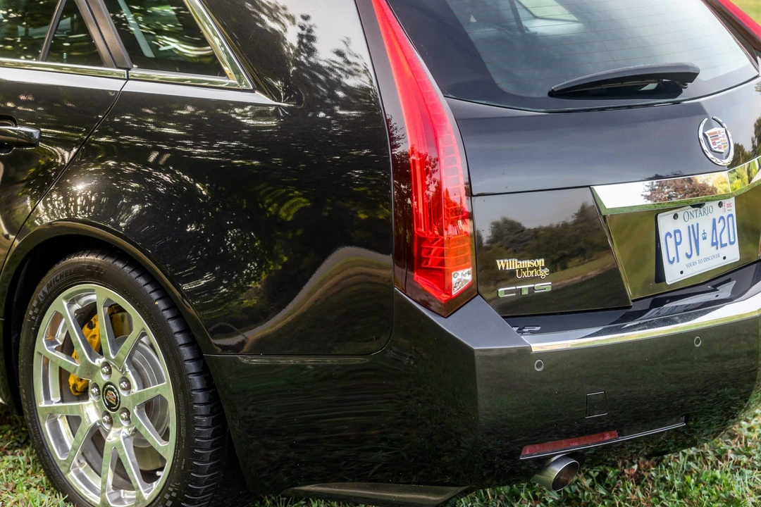 2012 Cadillac CTS-V 2nd Gen - Image 25 of 31
