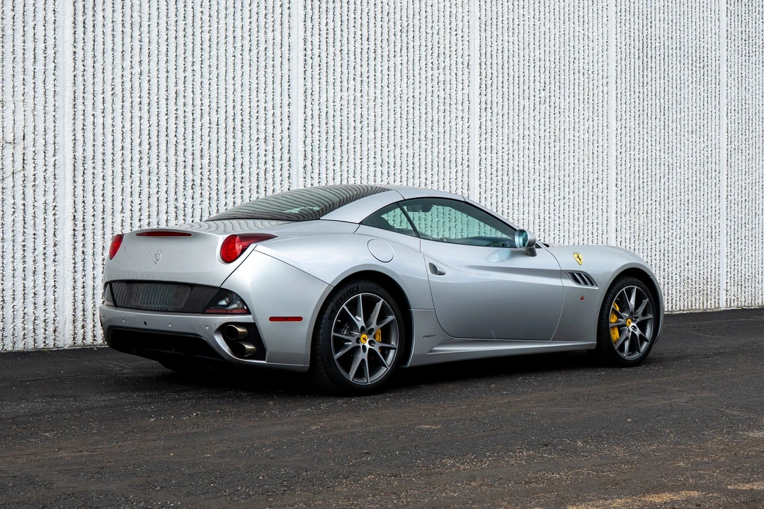2012 Ferrari California - Image 27 of 31