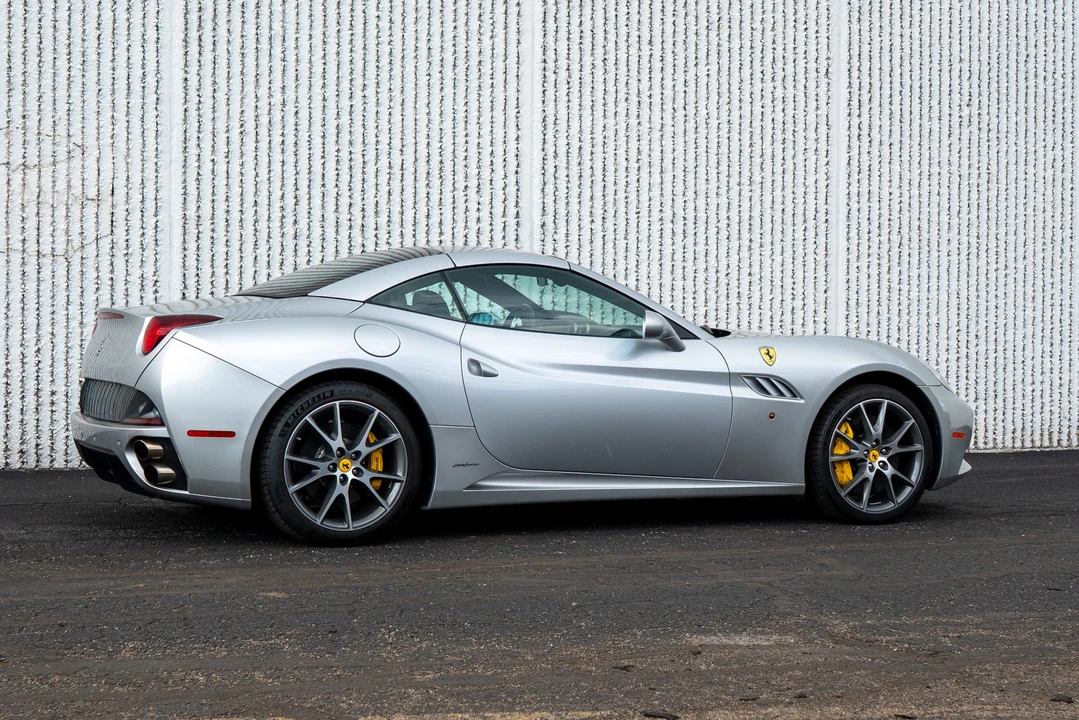 2012 Ferrari California - Image 28 of 31