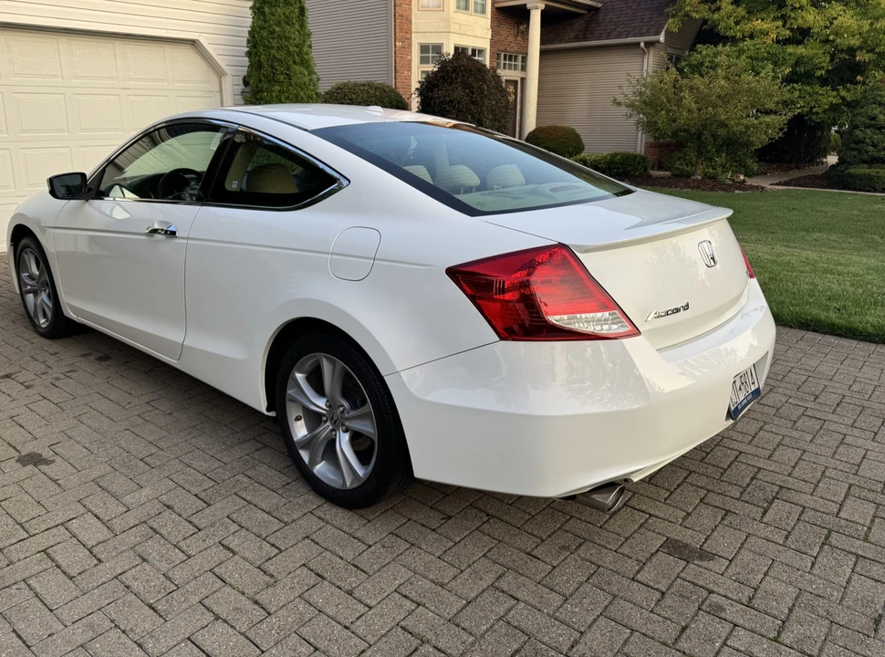 2012 Honda Accord 8th Gen - Image 11 of 31