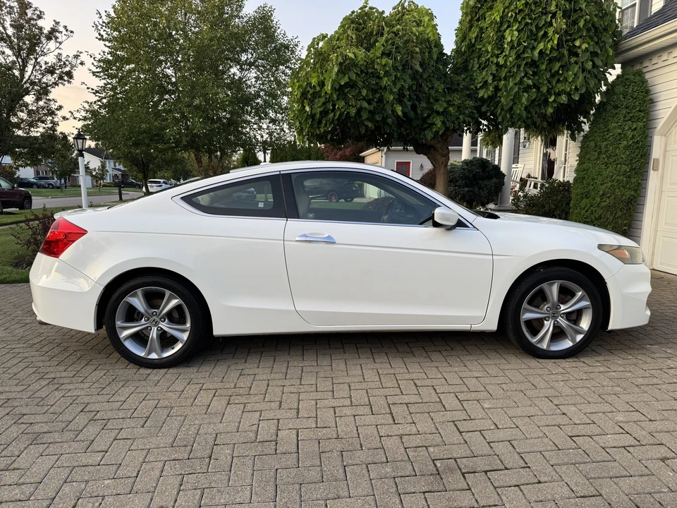 2012 Honda Accord 8th Gen - Image 17 of 31