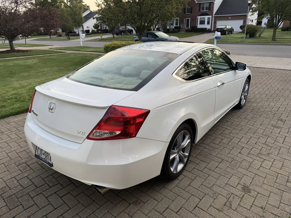 2012 Honda Accord 8th Gen - Image 15 of 31