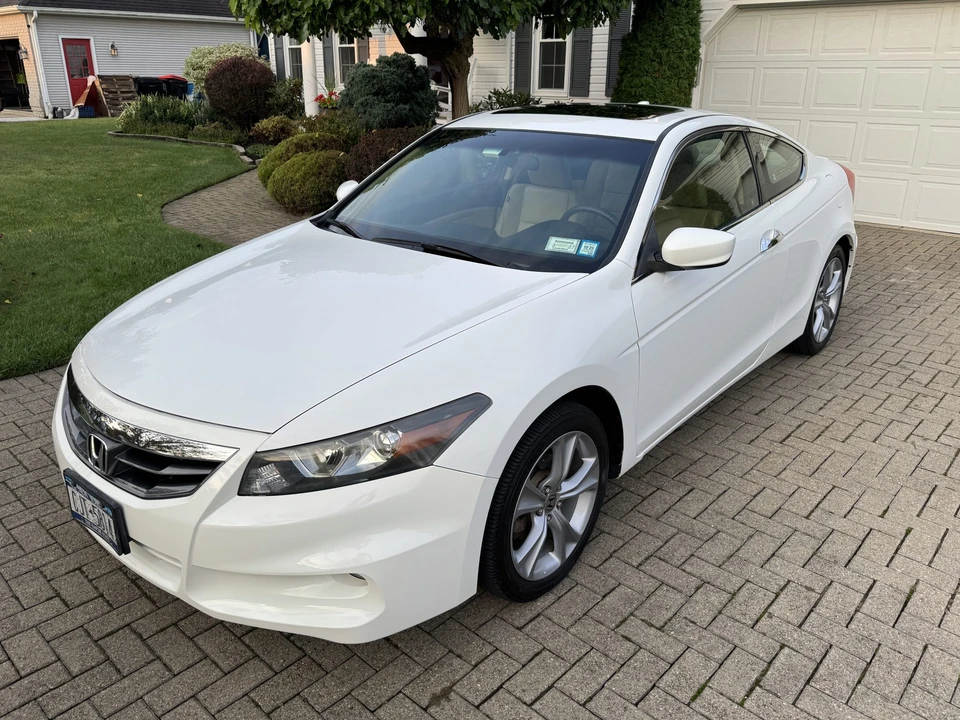 2012 Honda Accord 8th Gen - Image 5 of 31