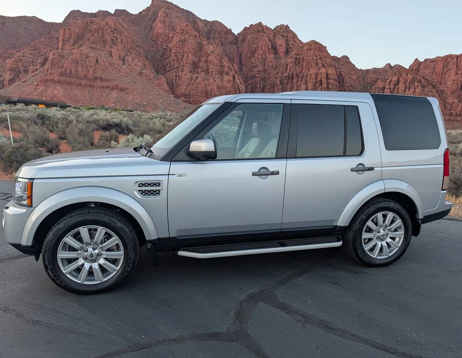 2012 Land Rover Discovery 4th Gen - Image 30 of 31