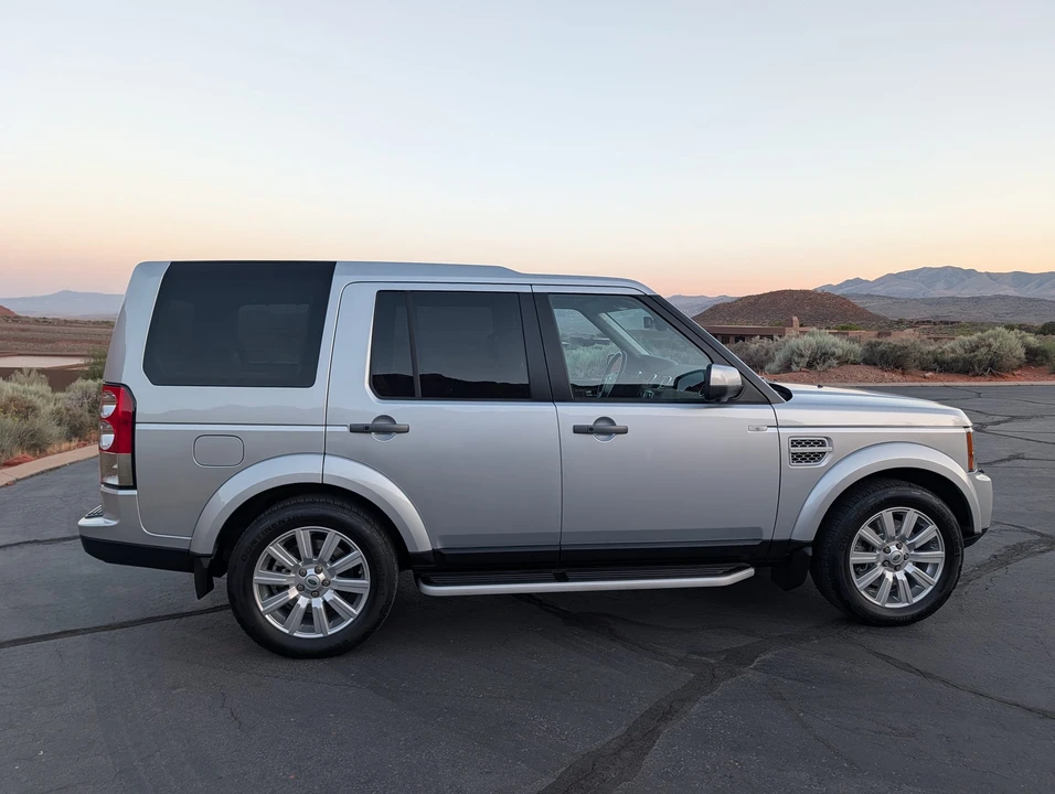 2012 Land Rover Discovery 4th Gen - Image 21 of 31
